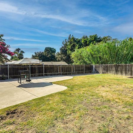 Lakeside Home With Fire Pit 4 Mi To Lake Jennings! Exterior photo