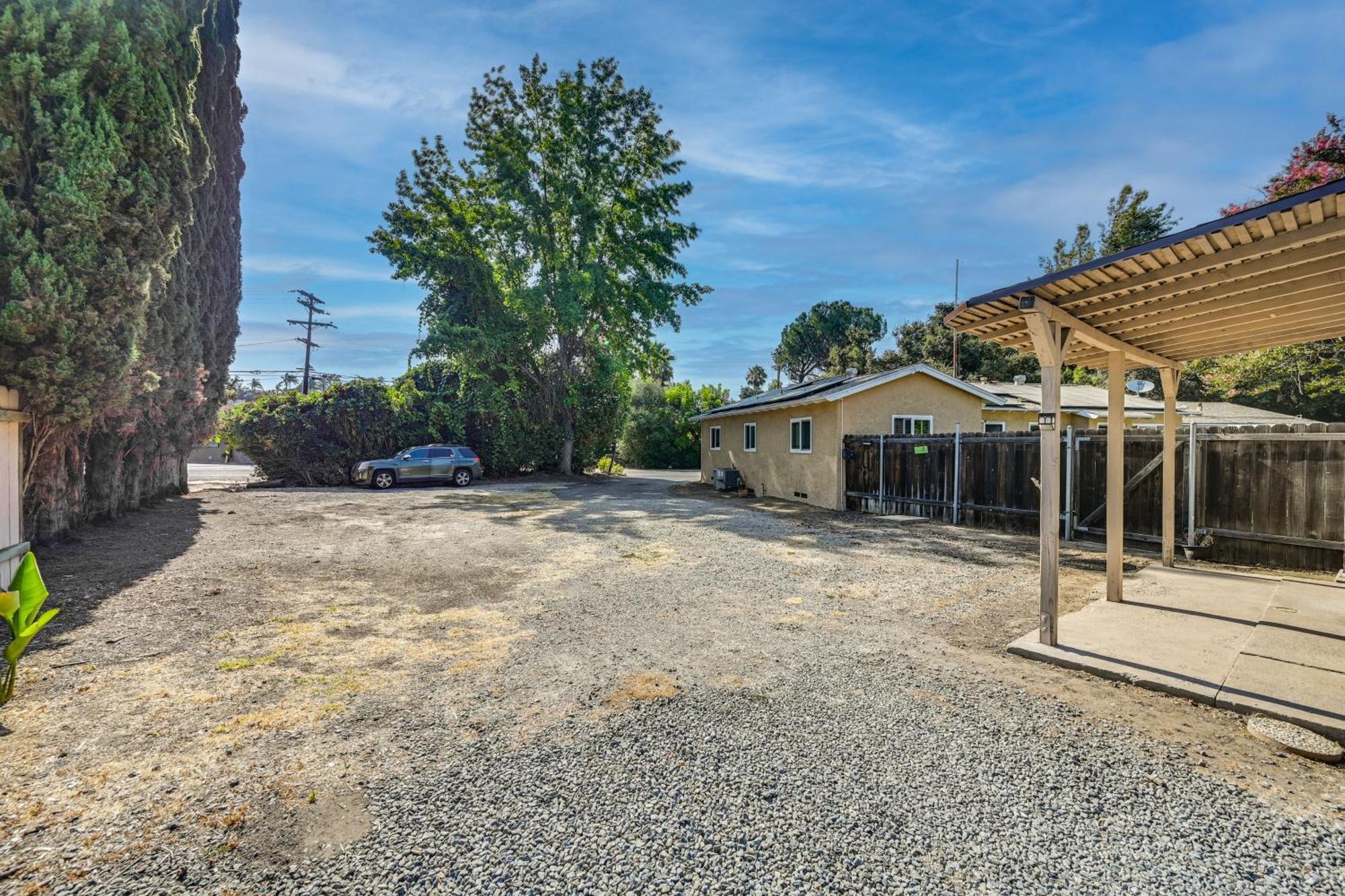 Lakeside Home With Fire Pit 4 Mi To Lake Jennings! Exterior photo