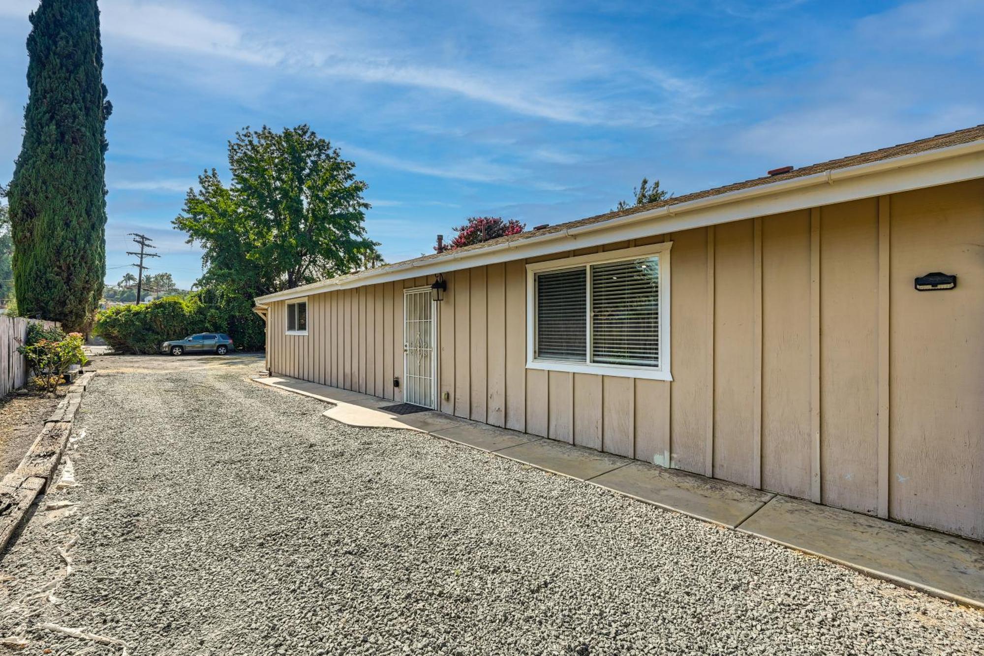 Lakeside Home With Fire Pit 4 Mi To Lake Jennings! Exterior photo